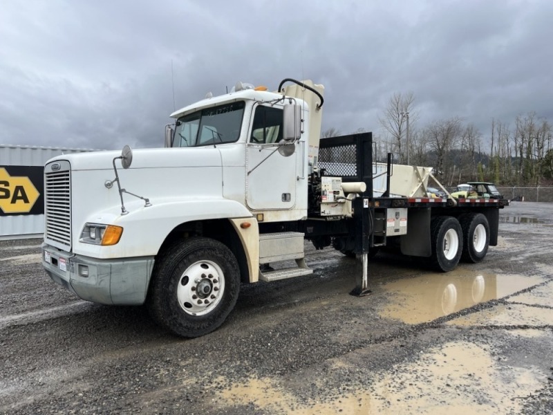 2000 Freightliner FLD120 Knuckle Boom Truck