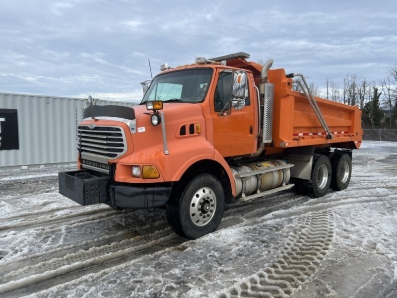 2005 Sterling L9500 T/A Dump Truck