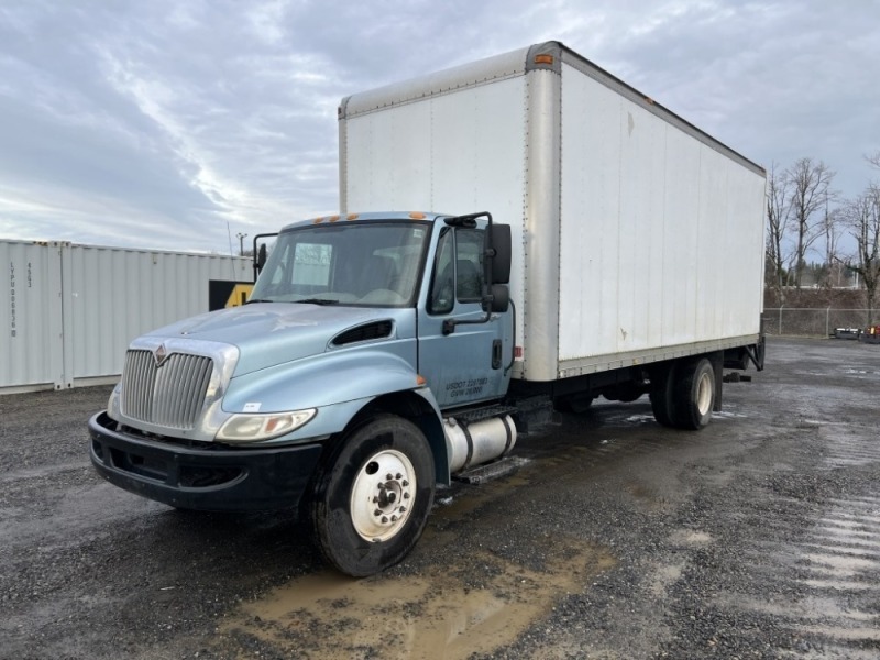 2009 International Dura Star Box Truck