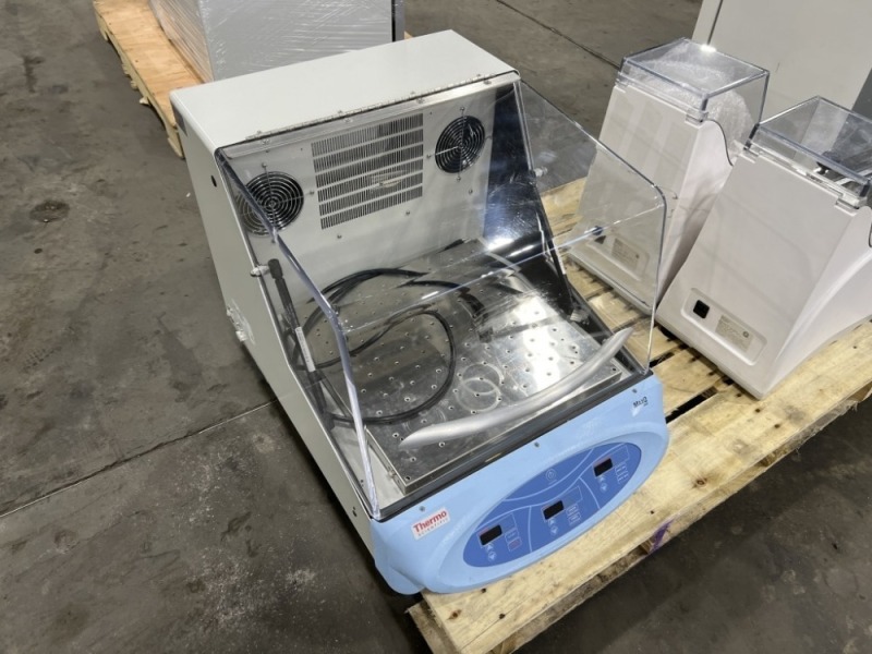 Thermo Scientific Max Q 4000