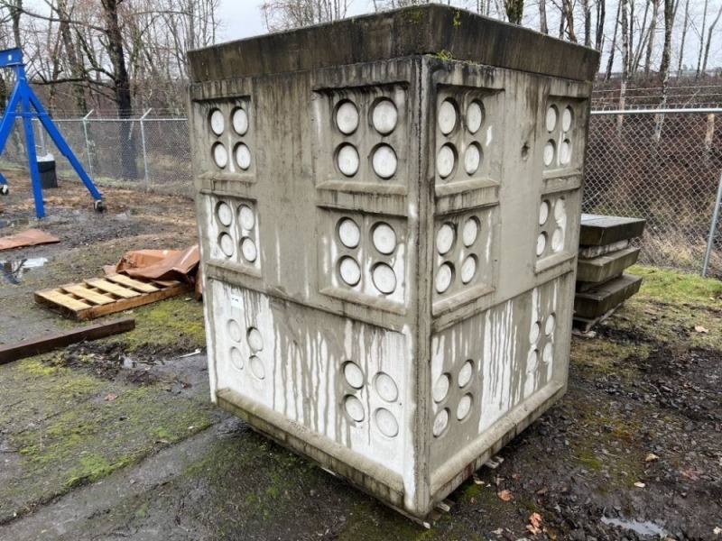 Concrete Vault With Lid