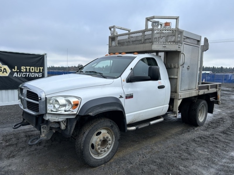 2009 Dodge Ram 5500 HD4X4 Flat Bed Truck