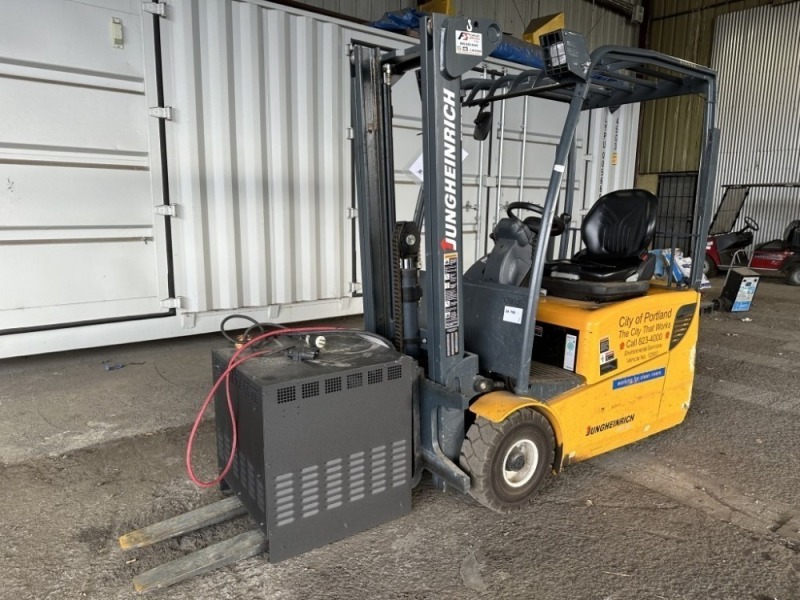 2012 Jungheinrich EFG115 Forklift