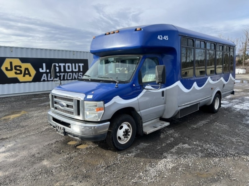 2010 Ford E450 Paratransit Bus