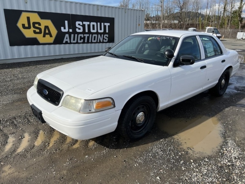 2011 Ford Crown Victoria Sedan