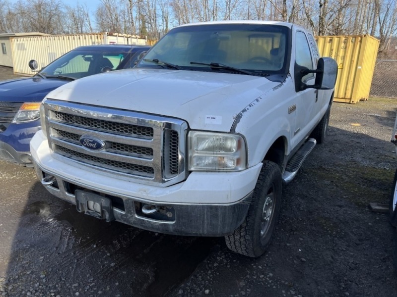 2006 Ford F-250 Super Duty Extended Cab 4X4 Pickup