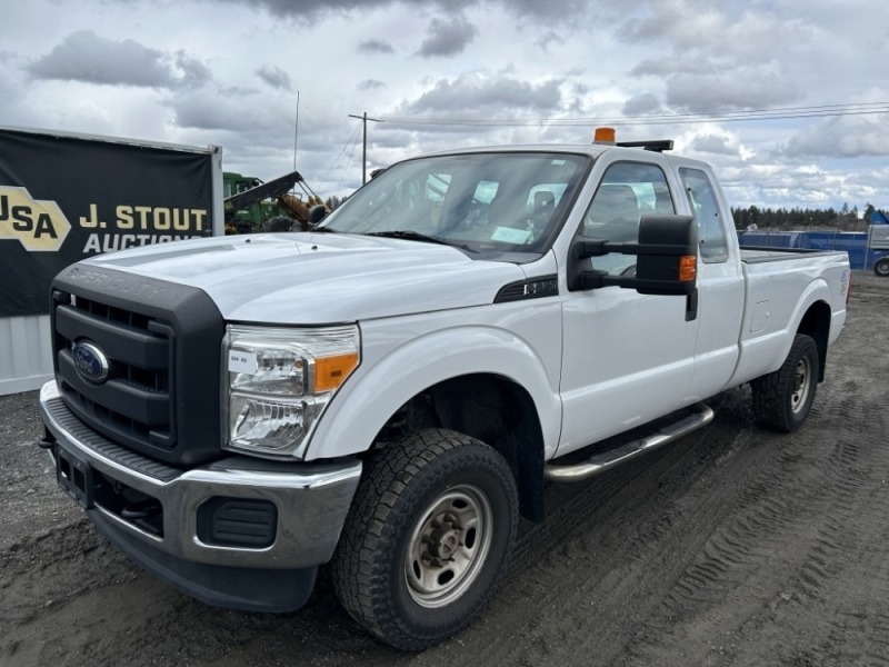 2016 Ford F250 Super Duty Extra Cab 4X4 Pickup