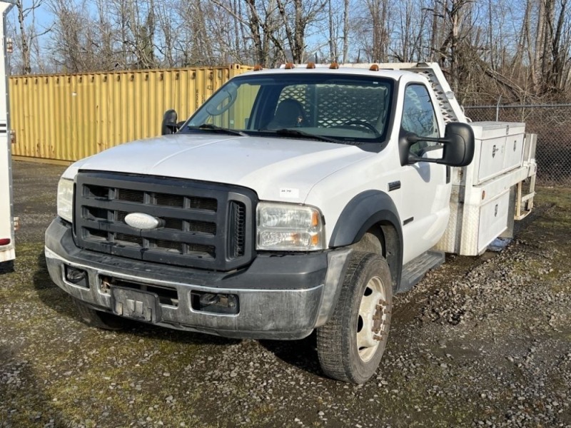 2007 Ford F550 Flatbed Truck