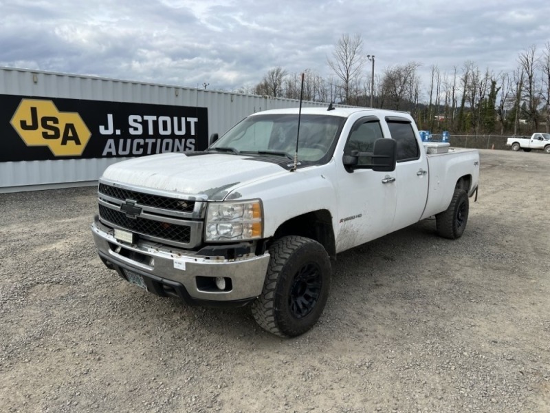 2011 Chevrolet 3500 HD Crew Cab 4x4 Pickup