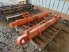 Daewoo 220 Lift Cylinders, Qty 2 - 2