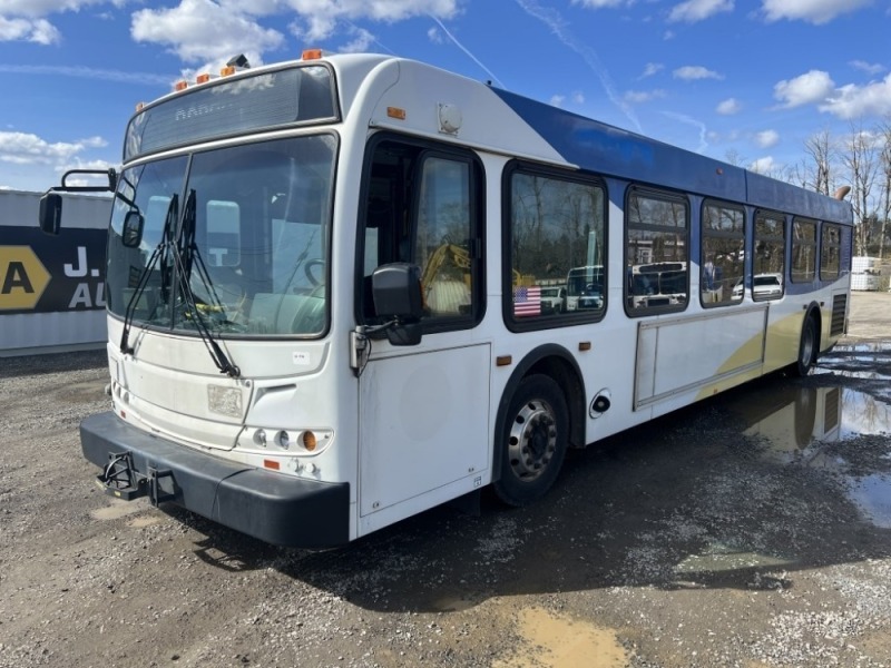 2009 New Flyer D40LF Transit Bus