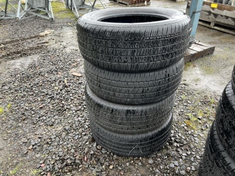 Firestone 275/55R20 Tires Qty: 4