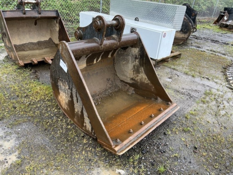 36" HNL Muck Bucket