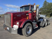 2002 Kenworth T800 Tri-Axle Truck Tractor