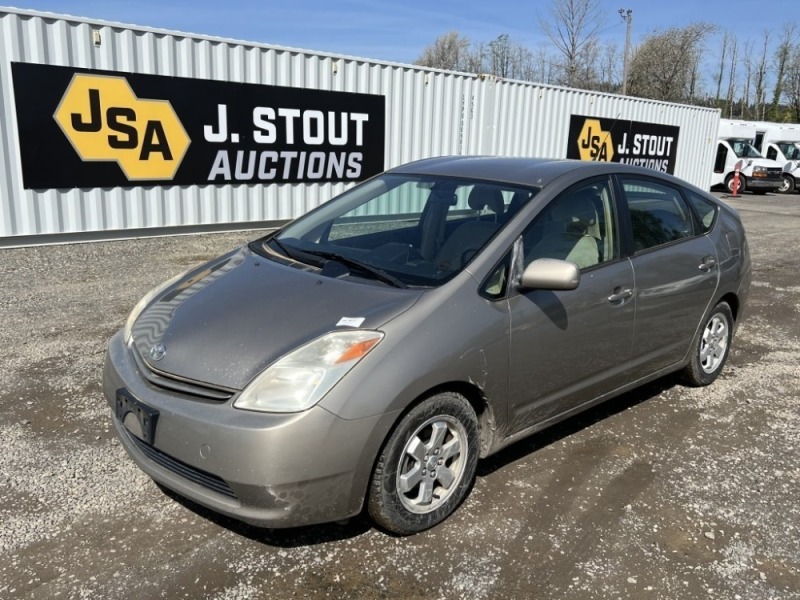 2005 Toyota Prius Hybrid Sedan