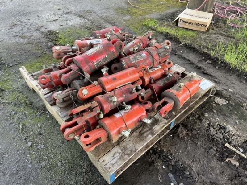 Chief Hydraulic Cylinders