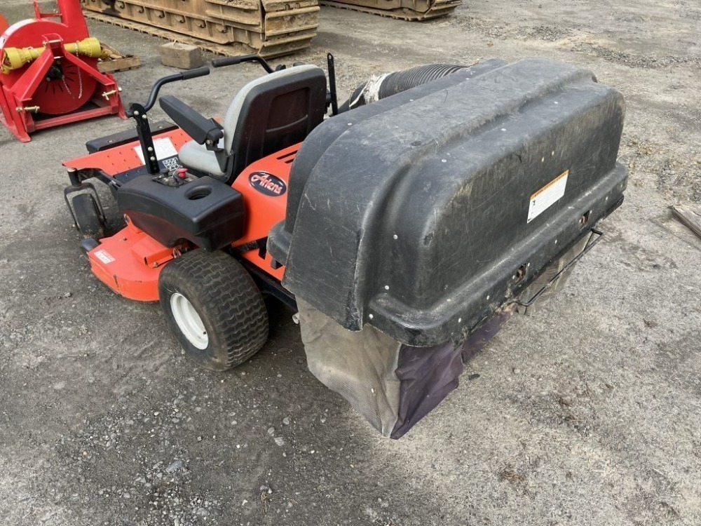 Ariens Zoom XL 42 Deck Zero-Turn Mower | J. Stout Auction