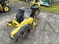 John Deere E35 Edger