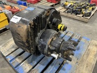 2020 Fabco TC-143 Transfer Case