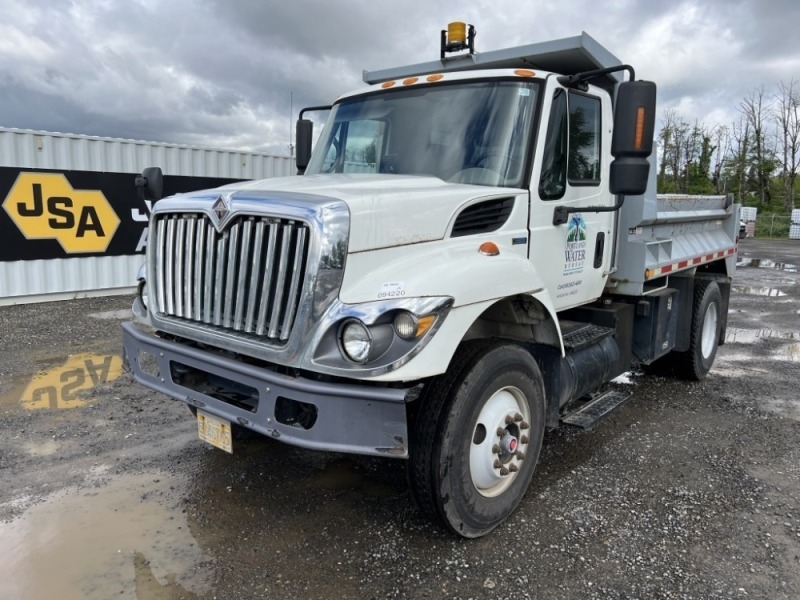 2009 International 7500 S/A Dump Truck