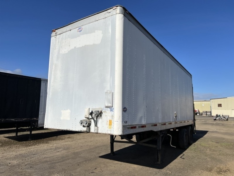 1999 Utility 28' T/A Dry Van Trailer