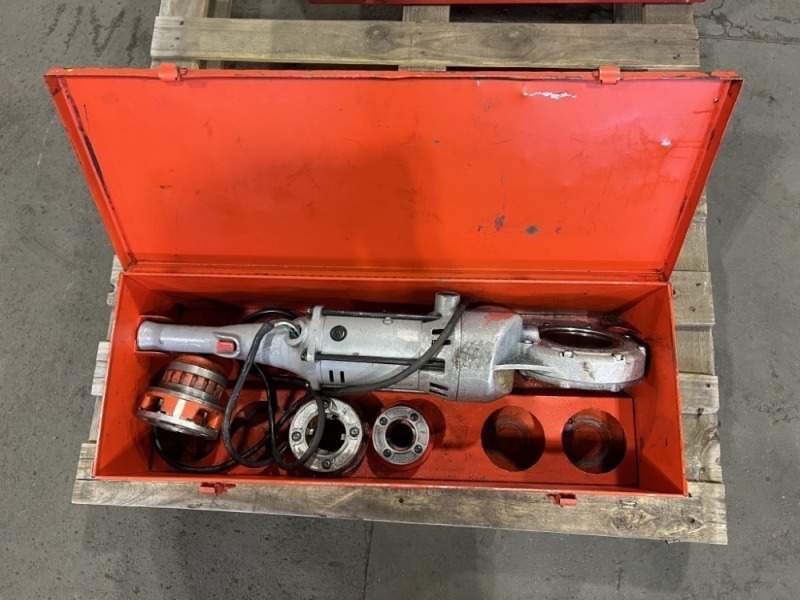 Ridgid Portable Pipe Threading Machine