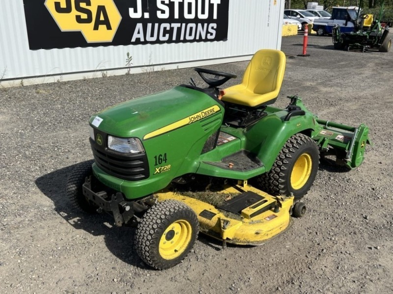 2013 John Deere X728 4X4 Mower