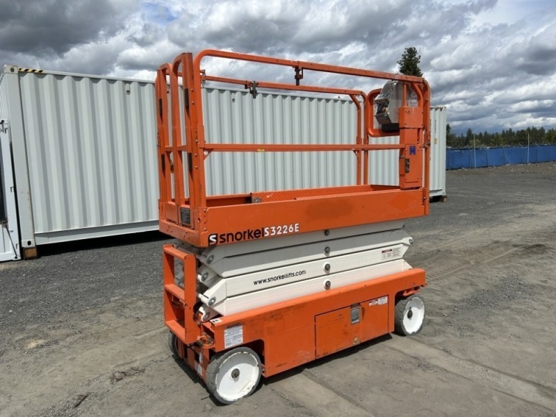 2018 Snorkel 3226E Scissor Lift