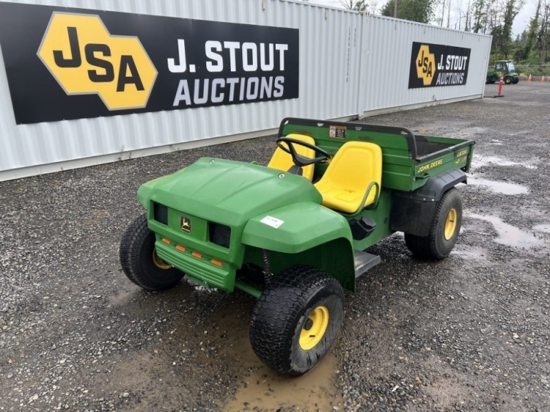 John Deere Gator Turf Utility Cart