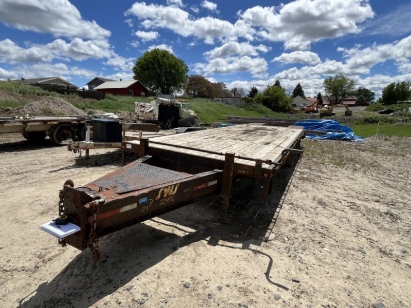 2013 ABU Tri-Axle Equipment Trailer