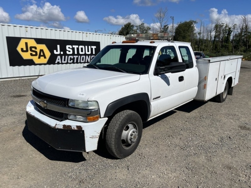 2002 Chevrolet 3500 Extra Cab 4x4 Utility Truck