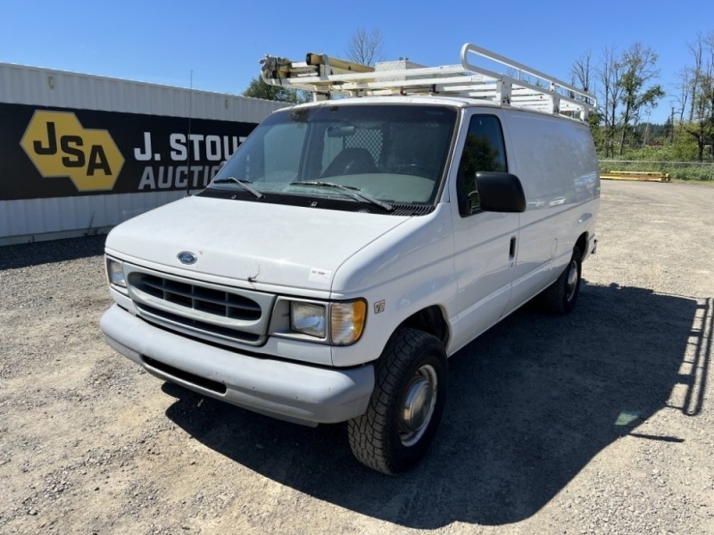 2000 Ford E-350 Super Duty Cargo Van