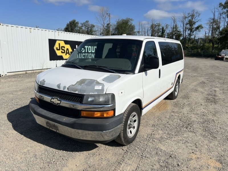 2009 Chevrolet Express Cargo Van