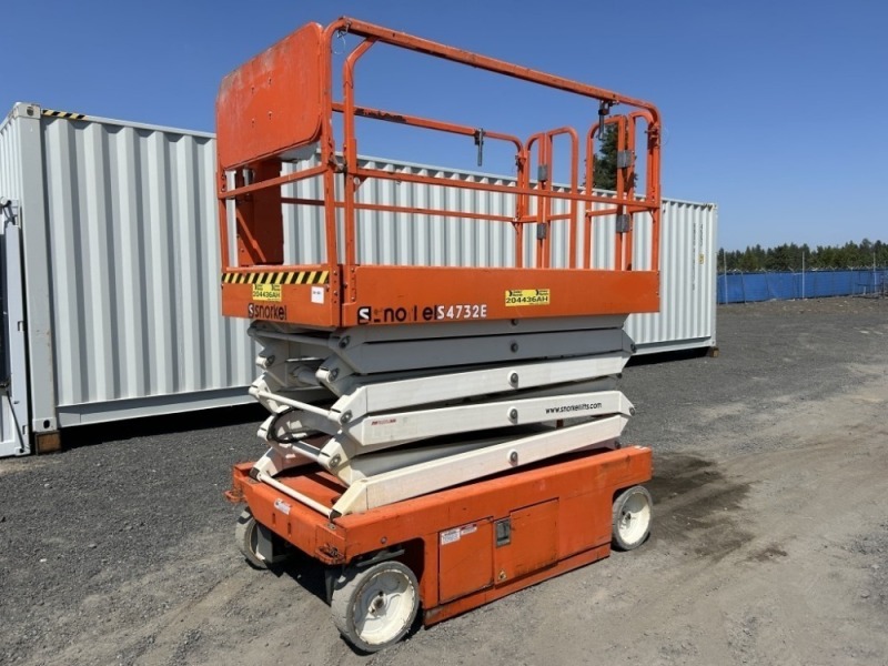 2018 Snorkel S4732E Scissor Lift