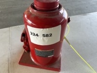 Pittsburg 30-Ton Bottle Jack