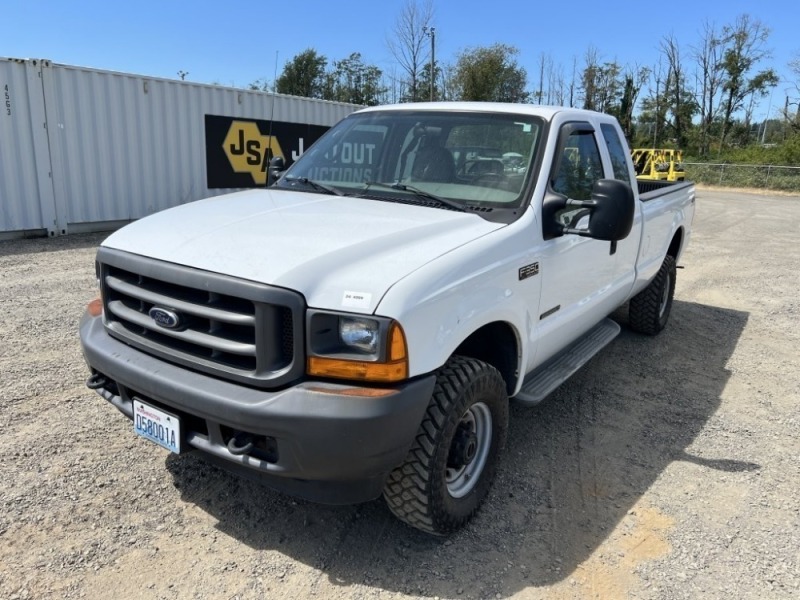 2001 Ford F350 XL SD 4x4 Extra Cab Pickup