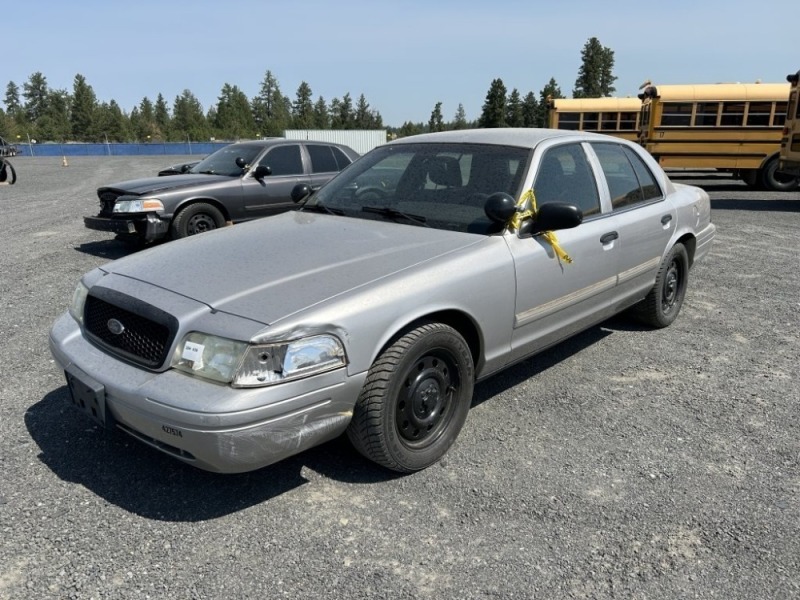 2010 Ford Crown Victoria Sedan