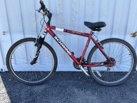 Schwinn Highplains Mountain Bike