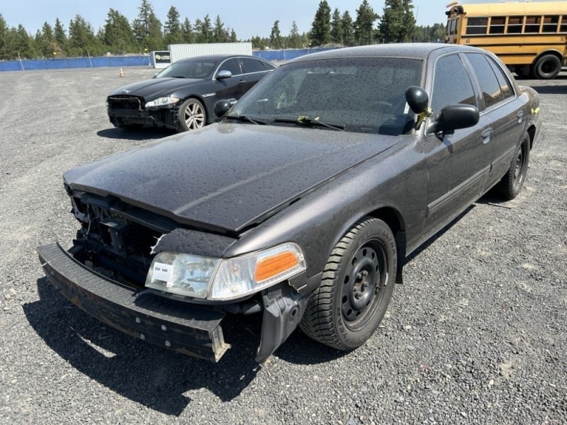 2010 Ford Crown Victoria Sedan