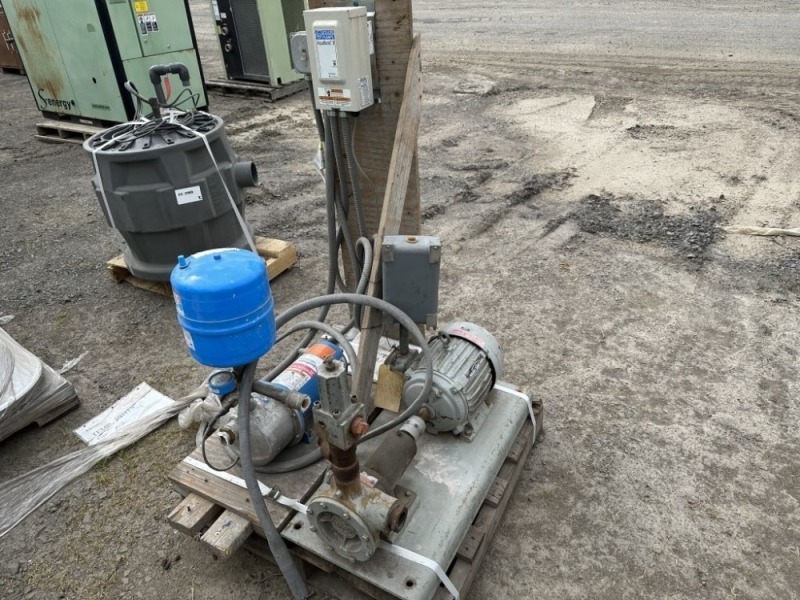 Gould Aquaboost II Pump System J. Stout Auction