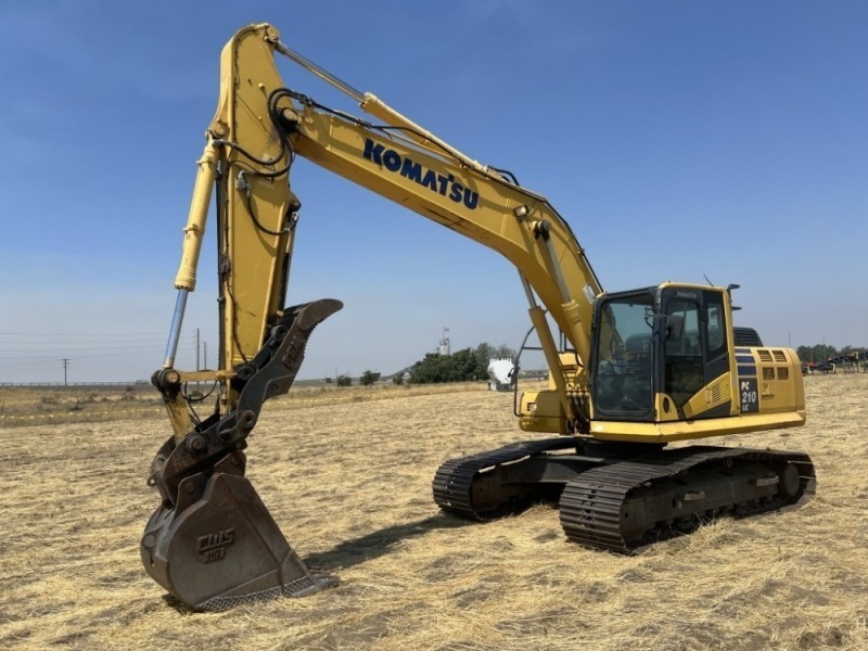 2016 Komatsu PC210LC Hydraulic Excavator