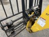 1992 Gehl 883 Telescopic Forklift - 10