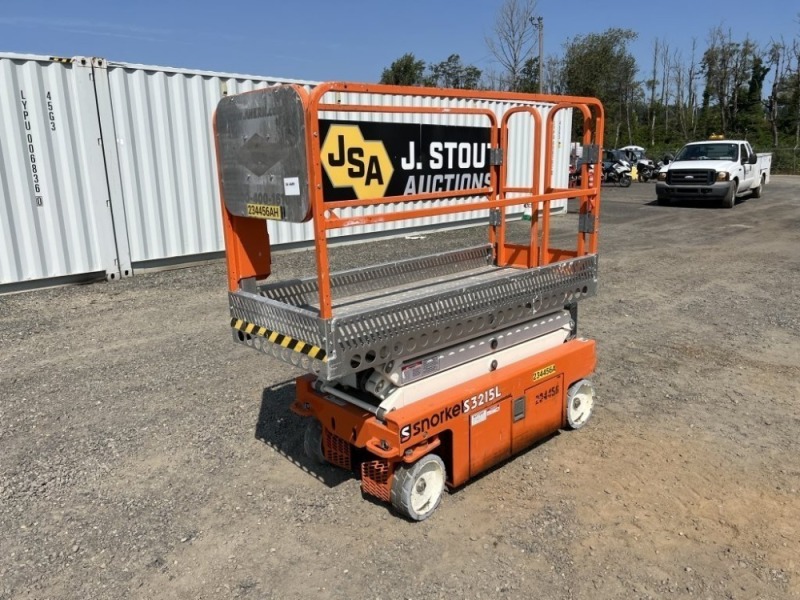 2019 Snorkel S3215L Scissor Lift