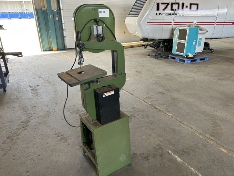2000 Central Machinery Band Saw