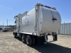 2006 Mack MR688S T/A Garbage Truck - 6