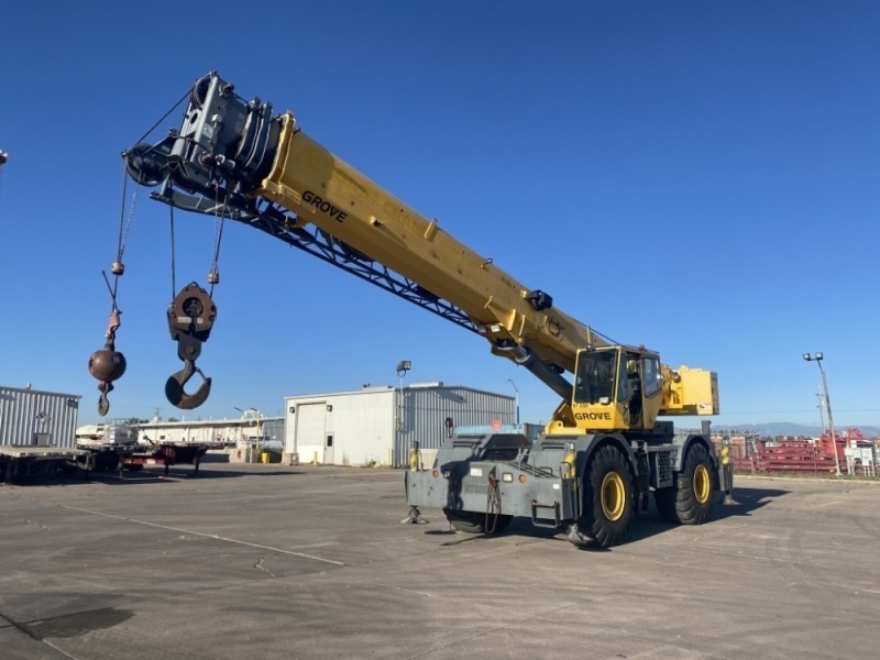 2007 Grove RT700E Rough Terrain Crane