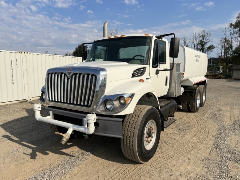 2009 International 7500 T/A Water Truck