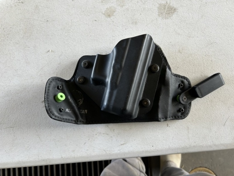 Kydex Pistol Holster (Alien Gear IWB)