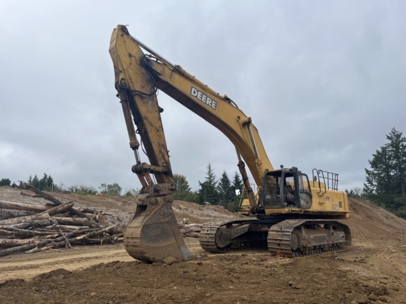 2002 John Deere 750 Hydraulic Excavator