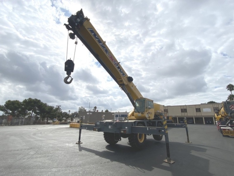 Grove RT530E-2 Rough Terrain Crane